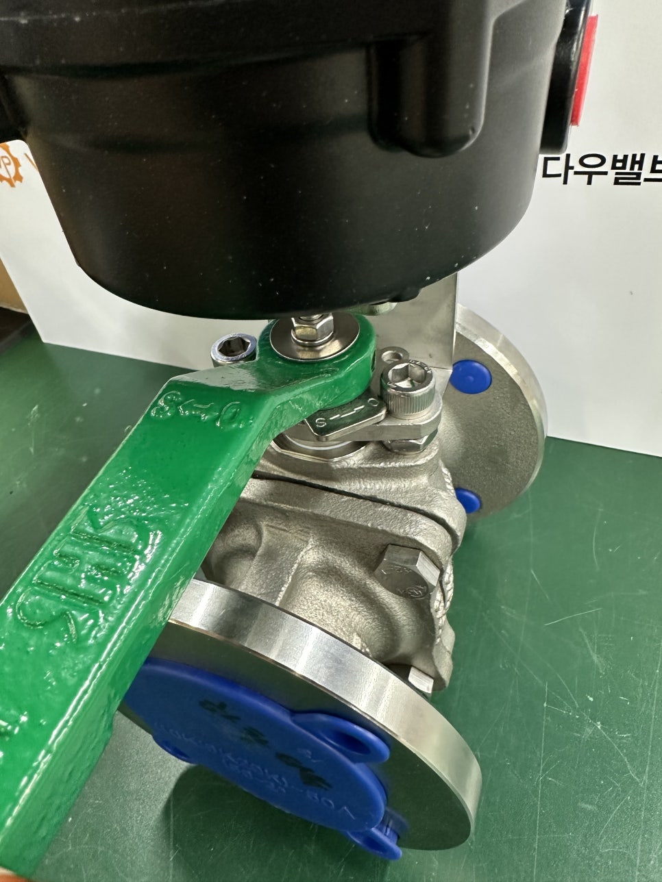 Custom Manual Valve Solution Born from a Field Problem: A Plant Expansion Case Study